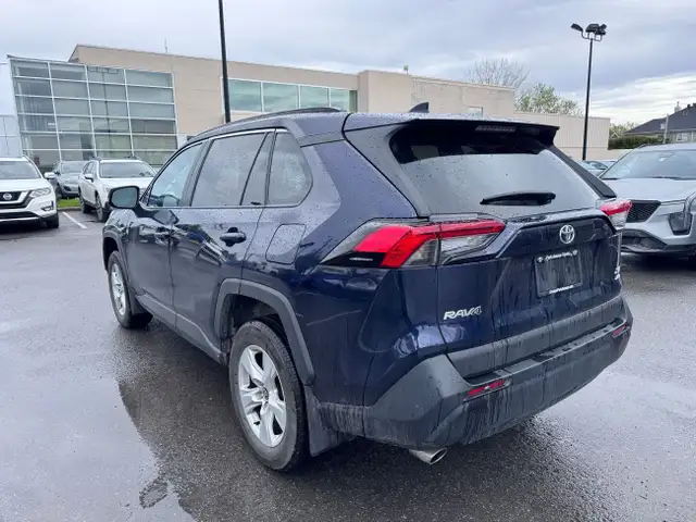 2021 Toyota RAV4 XLE AWD APPLE CARPLAY, ANDROID AUTO, SIÈGES ET  in Cars & Trucks in Longueuil / South Shore - Image 8