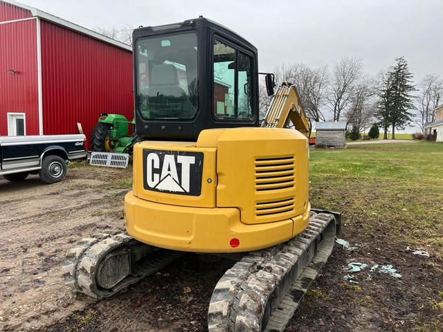 Caterpillar 305E2 mini excavator  in Farming Equipment in Portage la Prairie - Image 3