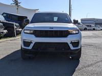 This Jeep Grand Cherokee has a strong Regular Unleaded V-6 3.6 L/220 engine powering this Automatic... (image 1)