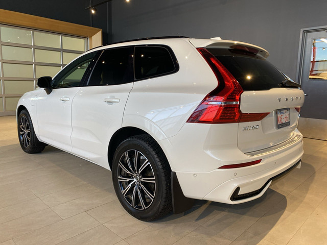 2024 Volvo XC60 Recharge T8 eAWD PHEV Plus Dark Theme in Cars & Trucks in Edmonton - Image 3