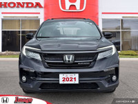 Experience premium comfort and bold style in the 2021 Honda Pilot Black Edition. This fully loaded S... (image 1)