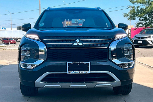 2025 Mitsubishi Outlander Plug-In Hybrid GT S-AWC in Cars & Trucks in Mississauga / Peel Region - Image 2
