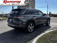 2022 JEEP GRAND CHEROKEE BASE 4XE Baltic Grey Metallic Black Leather Seats Perforated -- Optional Eq... (image 7)