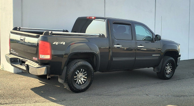 2009 GMC Sierra 1500 in Cars & Trucks in New Glasgow - Image 2