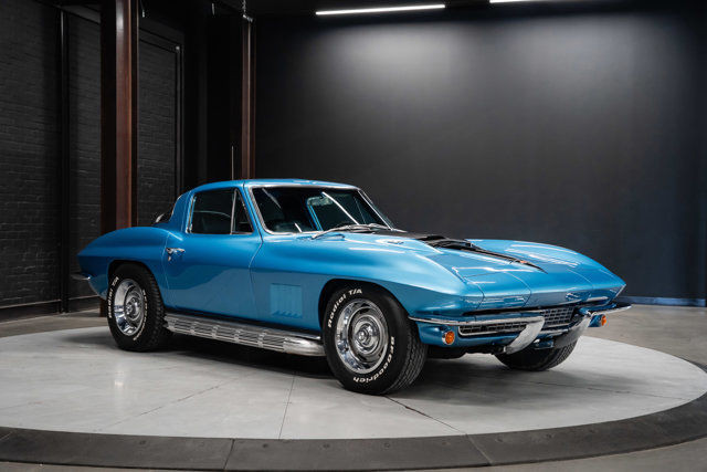 1967 Chevrolet Corvette | 427 Turbo Jet | 4-Speed Manual | Side in Cars & Trucks in Strathcona County - Image 2