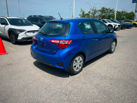 Nouvel Arrivage! La Toyota Yaris LE Hatchback 2019 à cinq portes avec transmission automatique à 4 r... (image 4)