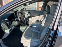 THIS RDX IS A RELIABLE CLEAN RUST AND ACCIDENT FREE FOR YOUR FAMILY LOOKS AND DRIVES GREAT SOLD CERT... (image 7)