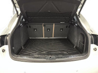 A VENDRE CHEZ DESMEULES CHRYSLER PORSCHE MACAN S AWD 2019 Un VUS de luxe a l'ADN sportif, concu pour... (image 8)