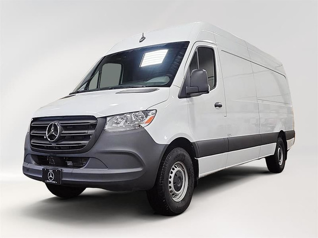 2023 Mercedes-Benz Sprinter 2500 170 Wheelbase High Roof in Cars & Trucks in Laval / North Shore