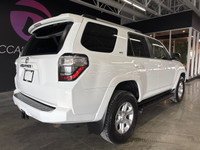 Toyota 4Runner SR5 2022 – Blanc, 44 682 km! Construit pour l’aventure. Confortable sur route, robust... (image 5)