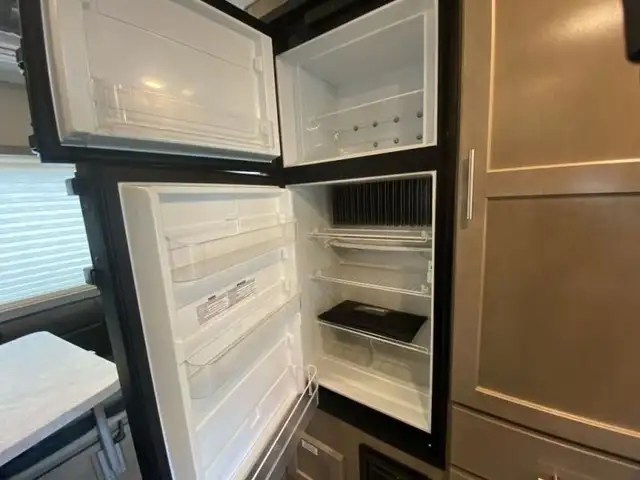 2022 Adventurer LP Class C Adventurer 19RD in RVs & Motorhomes in Edmonton - Image 15