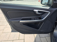 2018 Volvo S60 Dynamic T6 AWD with only 85,000kms. Clean history with no accidents See Carfax attach... (image 8)