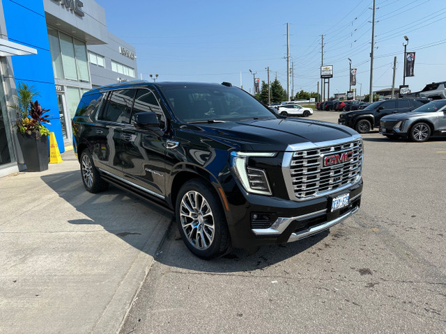 2025 GMC Yukon XL Denali in Cars & Trucks in Markham / York Region - Image 3