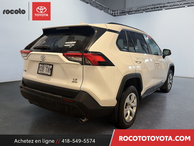 2020 Toyota RAV4 LE AWD LE AWD in Cars & Trucks in Saguenay - Image 4