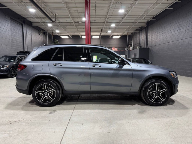 2022 Mercedes-Benz GLC GLC300 4MATIC PREMIUM NIGHT RED INT CLEAN in Cars & Trucks in Mississauga / Peel Region - Image 2