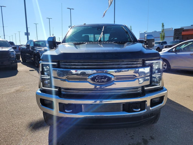 2017 Ford F-350 SUPER DUTY LARIAT | ULTIMATE PACKAGE | DIESEL in Cars & Trucks in Strathcona County - Image 2