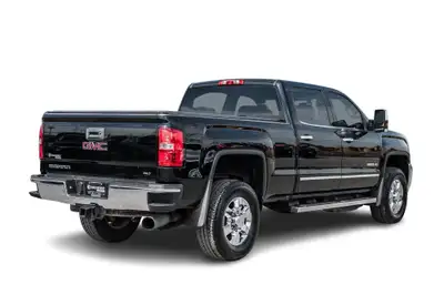 2018 GMC Sierra 2500HD SLT / Awd / 6.6L Duramax Diesel / Exhaust, View more