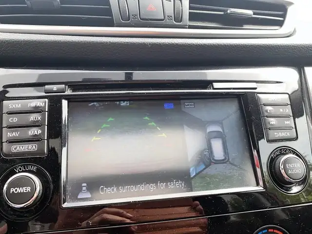 2014 NISSAN ROGUE SV AWD CVT in Cars & Trucks in Stratford - Image 19