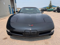 Engine: 5.7L V8 OHV 16V L/100Km City: 13.9 L/100Km Hwy: 9.1 Safety Equipment Traction control 4-whee... (image 2)