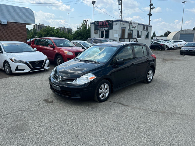 2011 Nissan Versa 5dr HB I4 CVT 1.8 SL in Cars & Trucks in Kitchener / Waterloo - Image 3