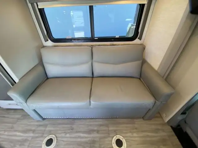 2024 Thor Motor Coach Outlaw 29J in RVs & Motorhomes in Abbotsford - Image 23