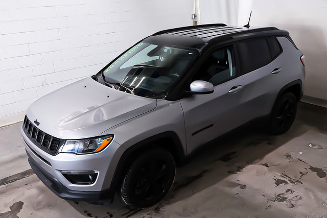 2018 Jeep Compass NORTH LATITUDE + 4X4 + SIEGES CHAUFFANTS VOLAN in Cars & Trucks in Laval / North Shore - Image 3