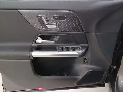 Apple CarPlay/Android Auto Integrated Garage Door Opener Blind Spot Assist Panoramic Sunroof Heated...