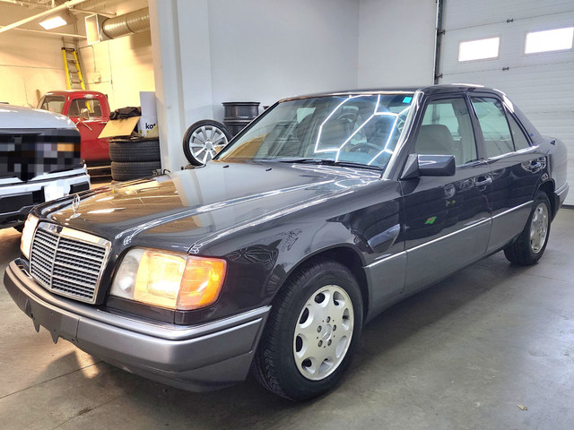 1995 Mercedes-Benz E420, 4.2L V8, Fully Service, RARE in Cars & Trucks in Edmonton - Image 2