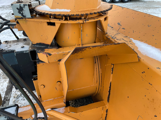 Heavy duty snowblower  in Farming Equipment in Barrie - Image 3