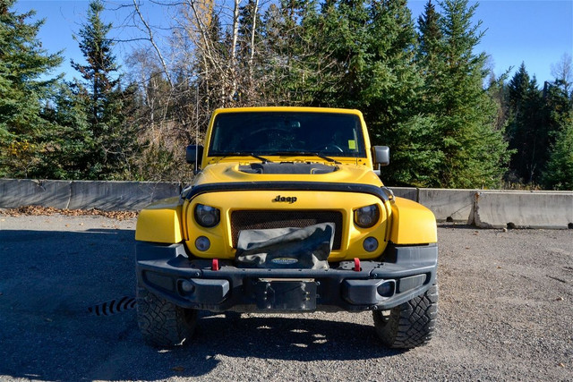 2015 JEEP WRANGLER UNLIMITED SAHARA in Cars & Trucks in Prince George - Image 2