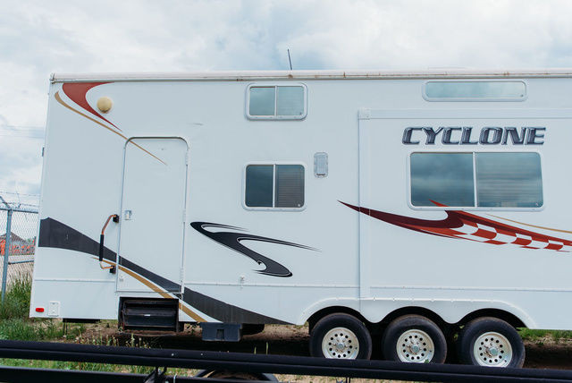 2008 Heartland Cyclone-4012 in Cargo & Utility Trailers in Prince Albert - Image 2