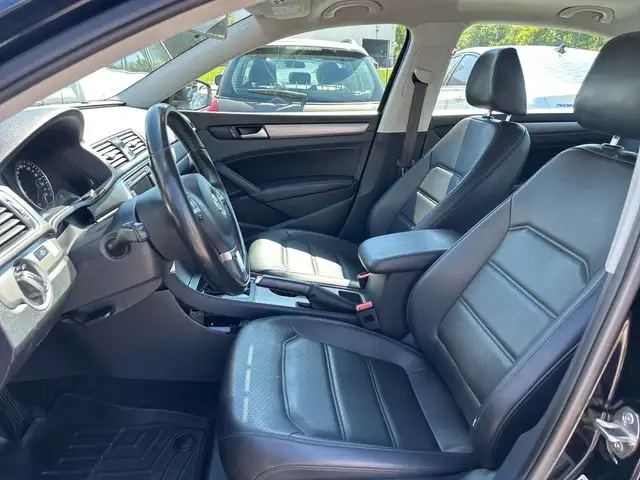 2015 Volkswagen Passat Comfortline in Cars & Trucks in Calgary - Image 11
