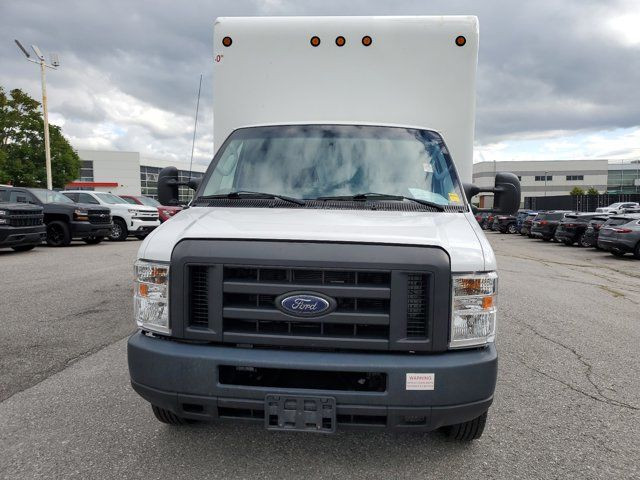 2018 Ford E-Series Cutaway in Cars & Trucks in Gatineau - Image 2