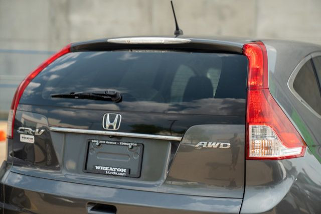2013 Honda CR-V LX in Cars & Trucks in Edmonton - Image 4