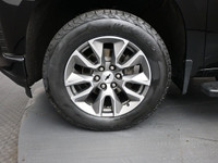 Just Traded! 2022 Silverado RST Crew! Equipped with Heated Seats, Dual Zone Climate, Tonneau Cover,... (image 3)