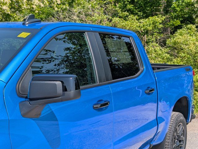 2025 Chevrolet Silverado 1500 LT Trail Boss- Trailering Pkg in Cars & Trucks in Barrie - Image 3