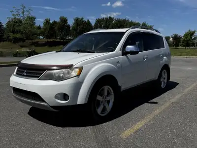 *AS-IS • Tinted_Windows • Power_Windows • Power_Mirrors • Power_Locks • Power_Sunroof • Keyless_Entr...