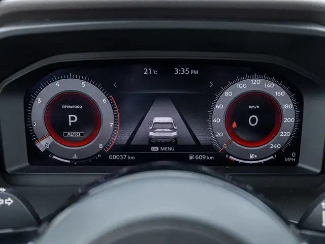 2021 Nissan Rogue Platinum | One Owner | Low Mileage | Low dans Autos et camions dans Hamilton - Image 14