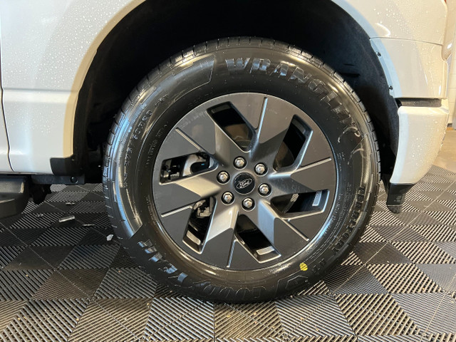 2025 Ford F-150 Lightning LARIAT | MAX TRAILER TOW PKG | 360 DEG in Cars & Trucks in Lloydminster - Image 4