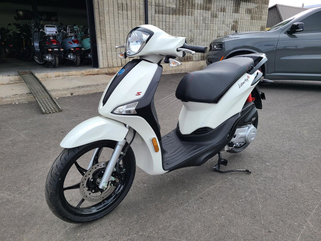 2022 Piaggio Liberty S 50 in Scooters & Pocket Bikes in Lévis