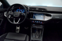**Moteur 2.0 litres turbo **Transmission automatique 8 vitesses Tiptronic **Sièges chauffants **Sièg... (image 9)