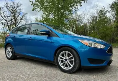 2017 Ford Focus SE  *LOW KMS  - SYNC - REAR-VIEW CAMERA*