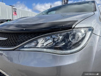 The 2018 Chrysler Pacifica Limited offers a premium blend of luxury, convenience, and advanced techn... (image 5)
