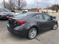 2015 MAZDA 3 GS AUTOMATIC 4 CYL ONLY 139000KM RUNS DRIVES GOOD - IT HAS BODY DAMAGE THAT IS WHY IT P... (image 6)