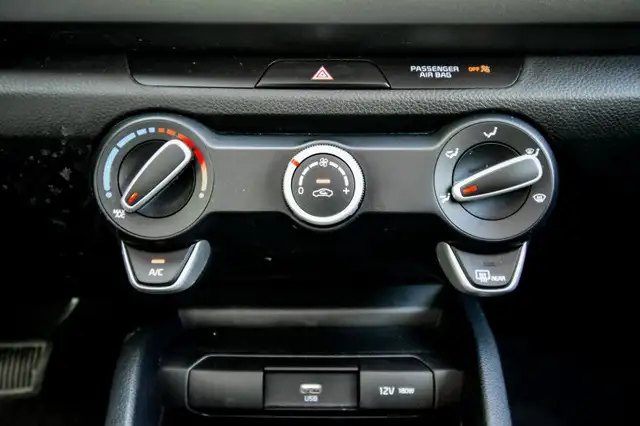 2023 Kia Rio 5-door LX+ IVT - Heated Seats - Apple CarPlay in Cars & Trucks in Kingston - Image 23