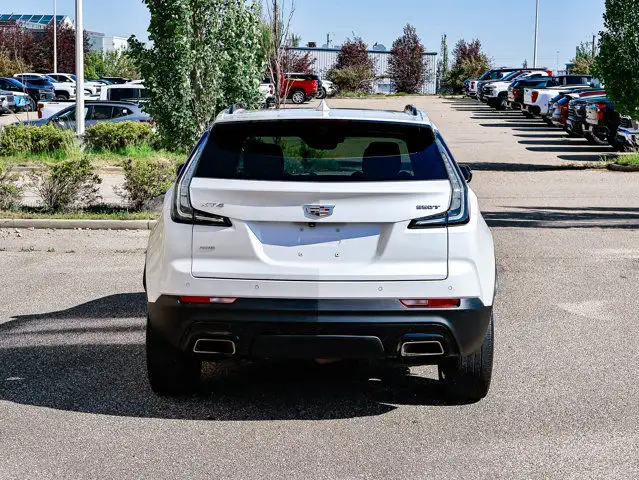 2022 Cadillac XT4 AWD Sport 2.0L in Cars & Trucks in Strathcona County - Image 13