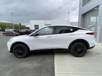 Pristinely presented in Summit White, this 2025 Buick Envista SPORT TOURING combines the elegance of... (image 4)