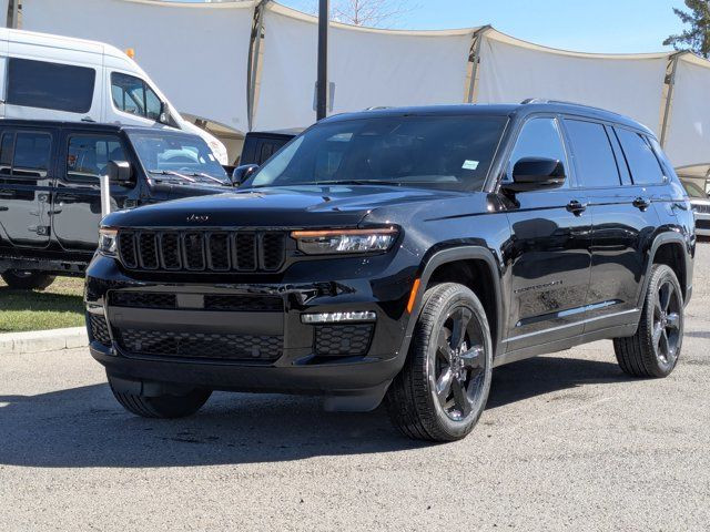 2025 Jeep Grand Cherokee L Limited - Trailer Tow - Black in Cars & Trucks in Calgary - Image 3