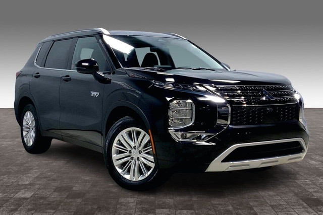 2025 Mitsubishi Outlander Phev SE S-AWC in Cars & Trucks in Edmonton - Image 2