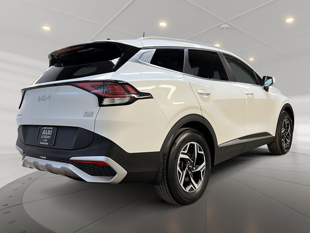 2023 Kia Sportage LX in Cars & Trucks in Laval / North Shore - Image 4